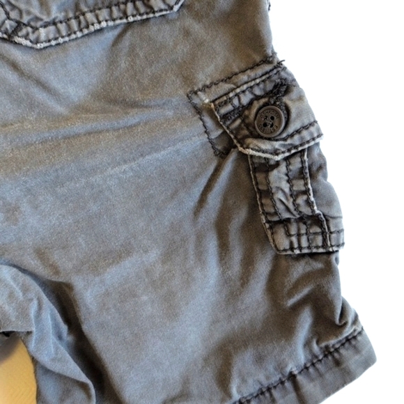 oshkosh b'gosh gray cotton twill cargo utility shorts 18 months baby boy - Picture 11 of 11